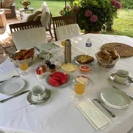 De Miha Frühstückspension *